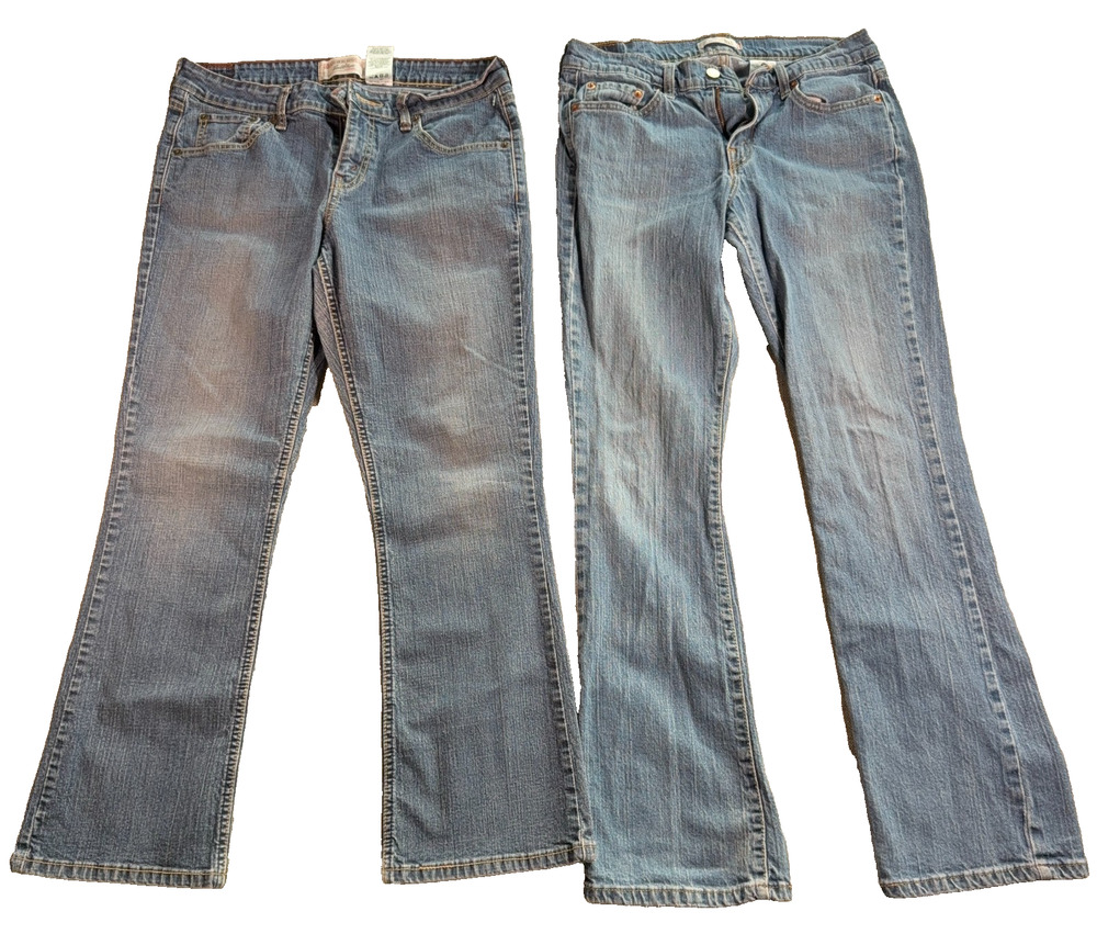 Lot of 2 Levi’s Women’s Jeans Size 8M Bootcut Stretch Denim Blue Category